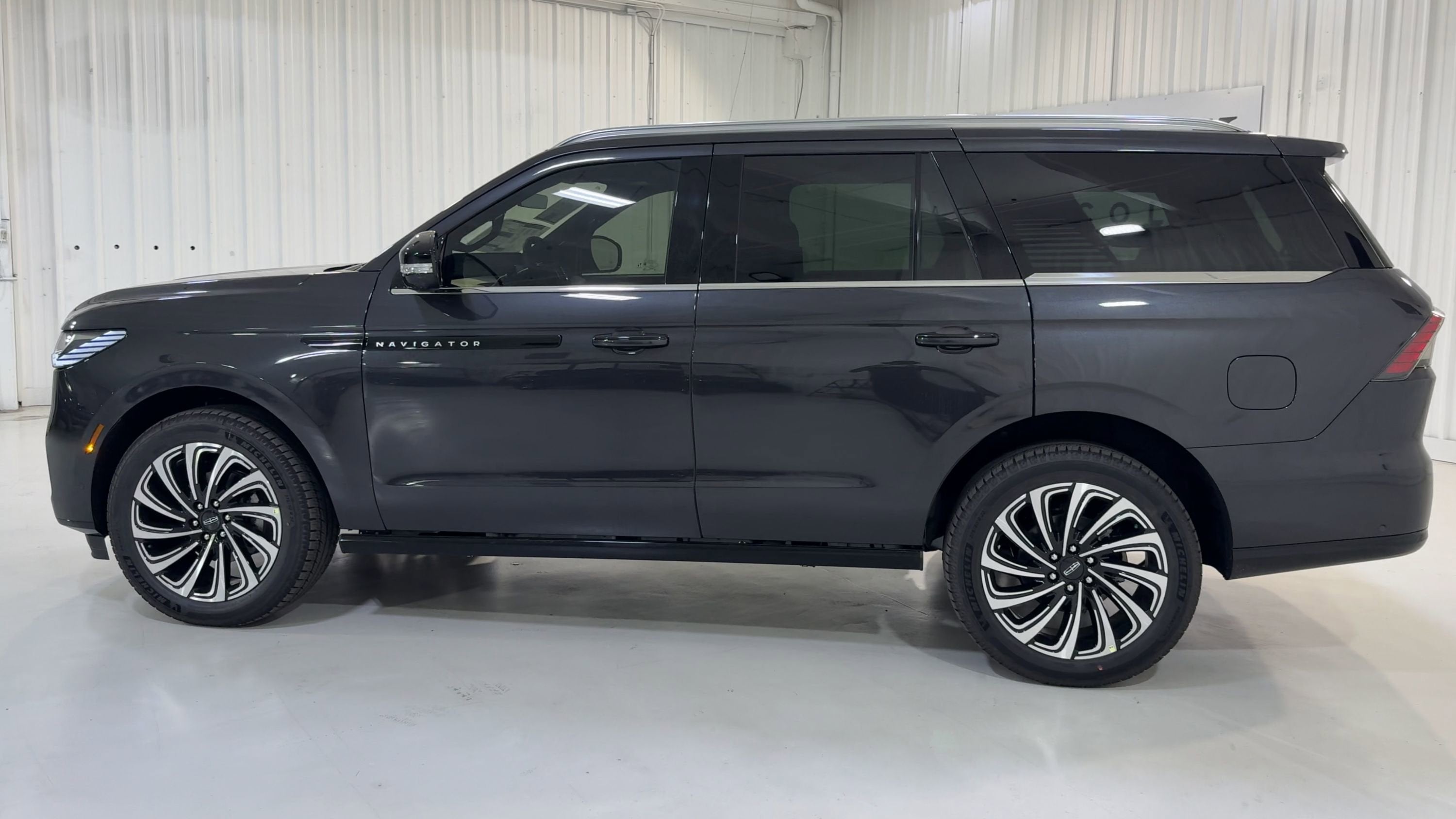 2025 Lincoln Navigator Black Label