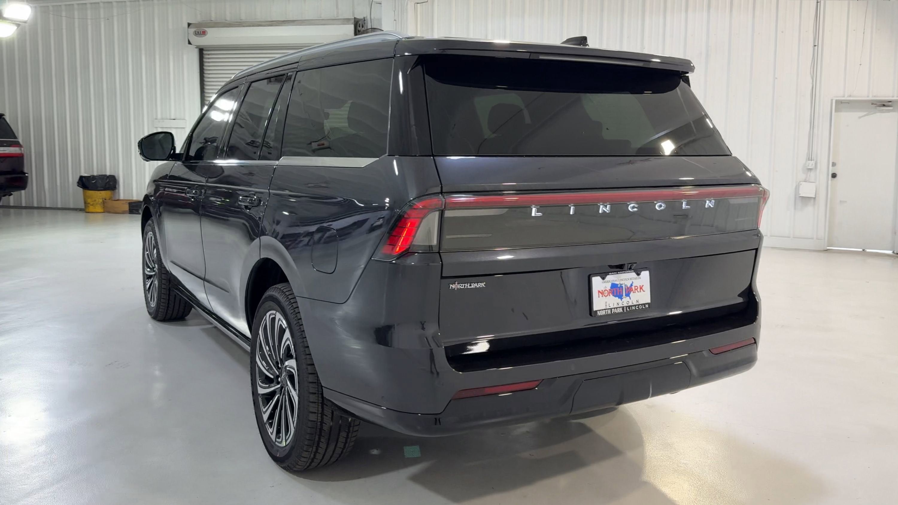 2025 Lincoln Navigator Black Label