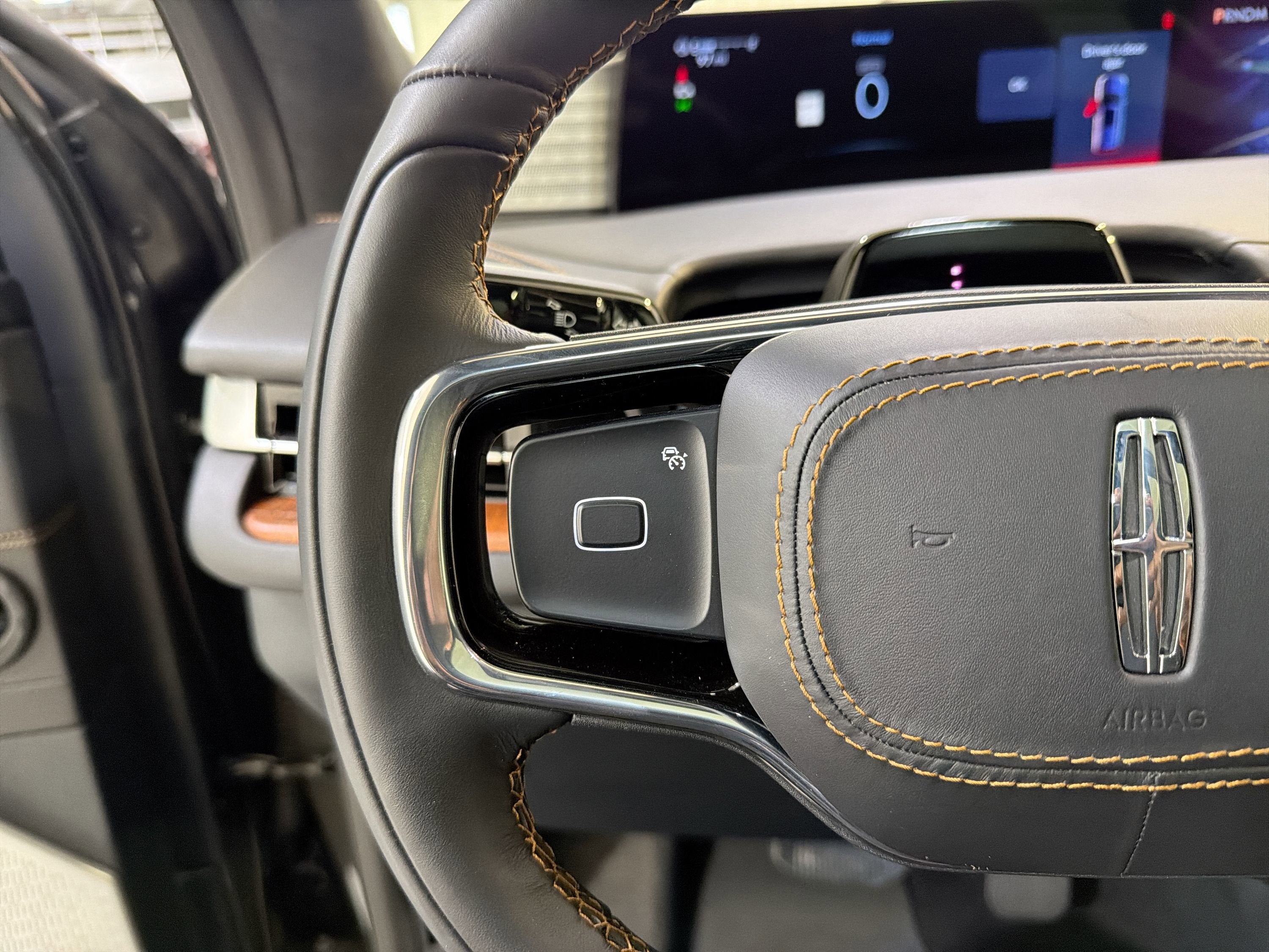 2025 Lincoln Navigator Black Label