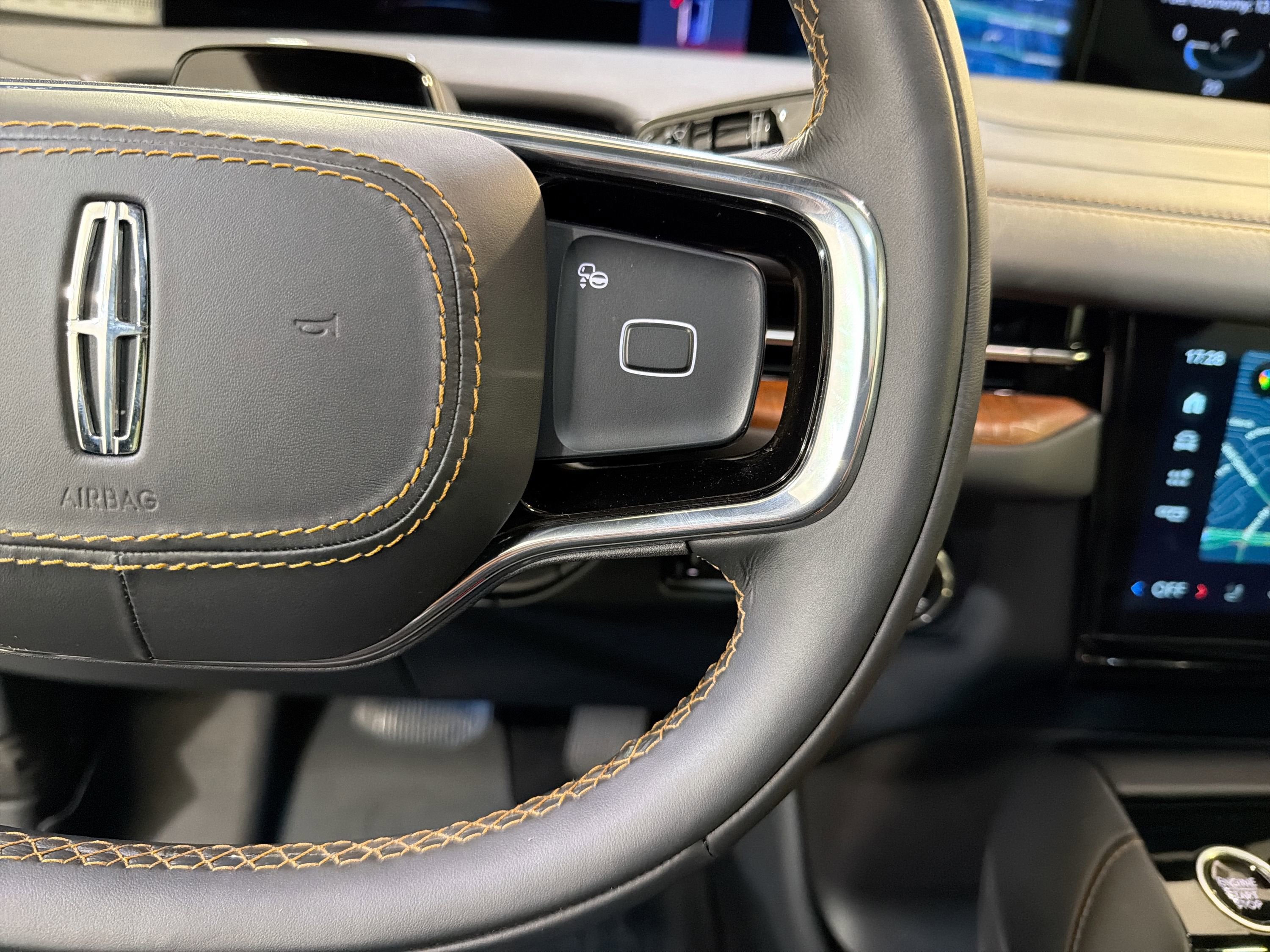 2025 Lincoln Navigator Black Label