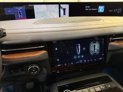 2025 Lincoln Navigator Black Label