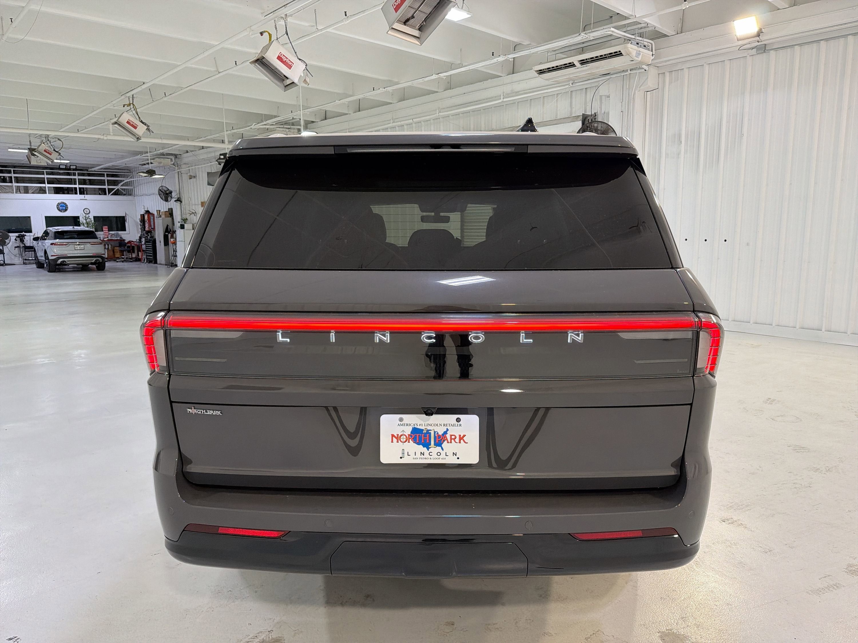 2025 Lincoln Navigator Black Label