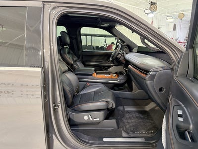 2025 Lincoln Navigator Black Label