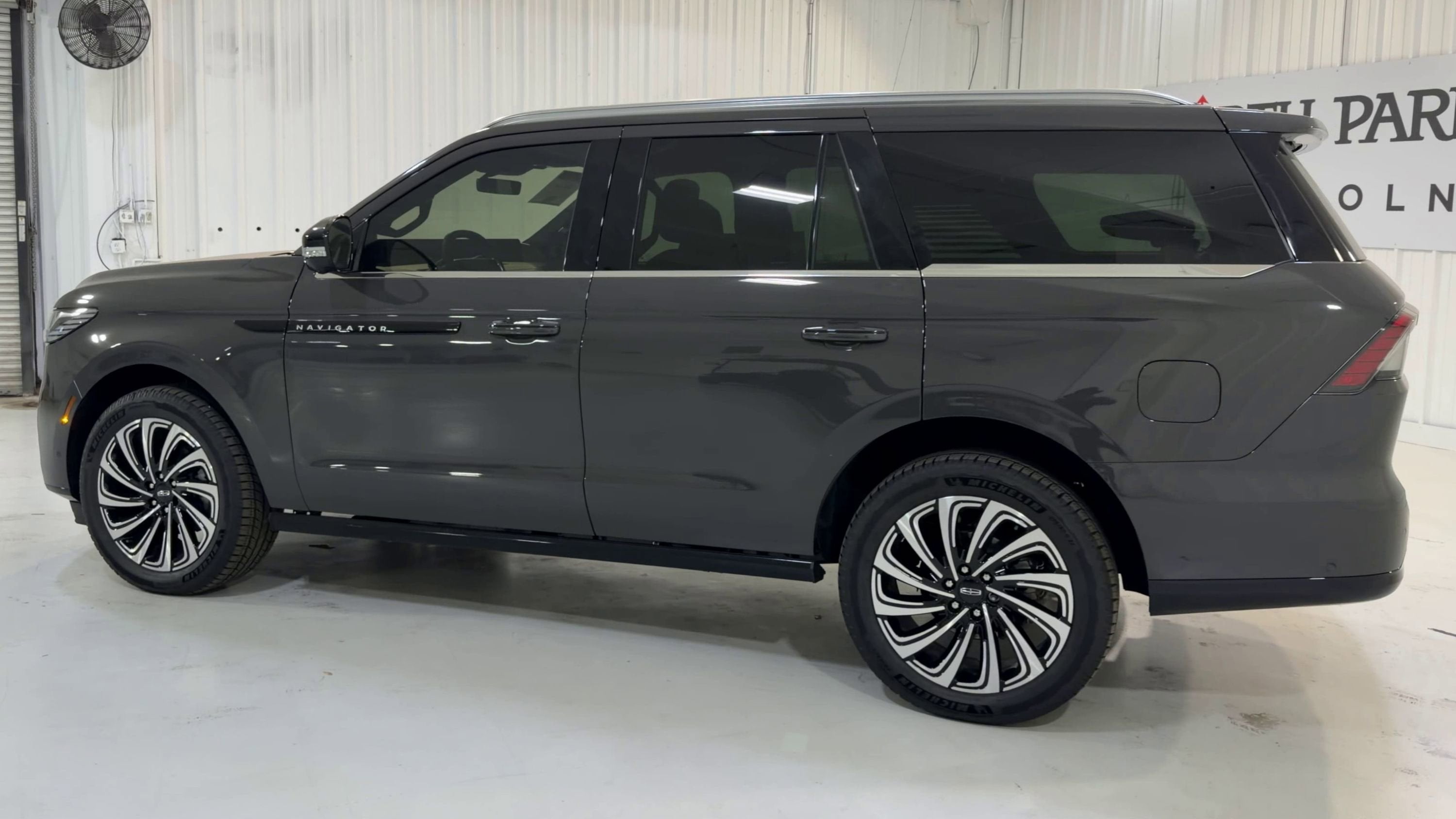 2025 Lincoln Navigator Black Label