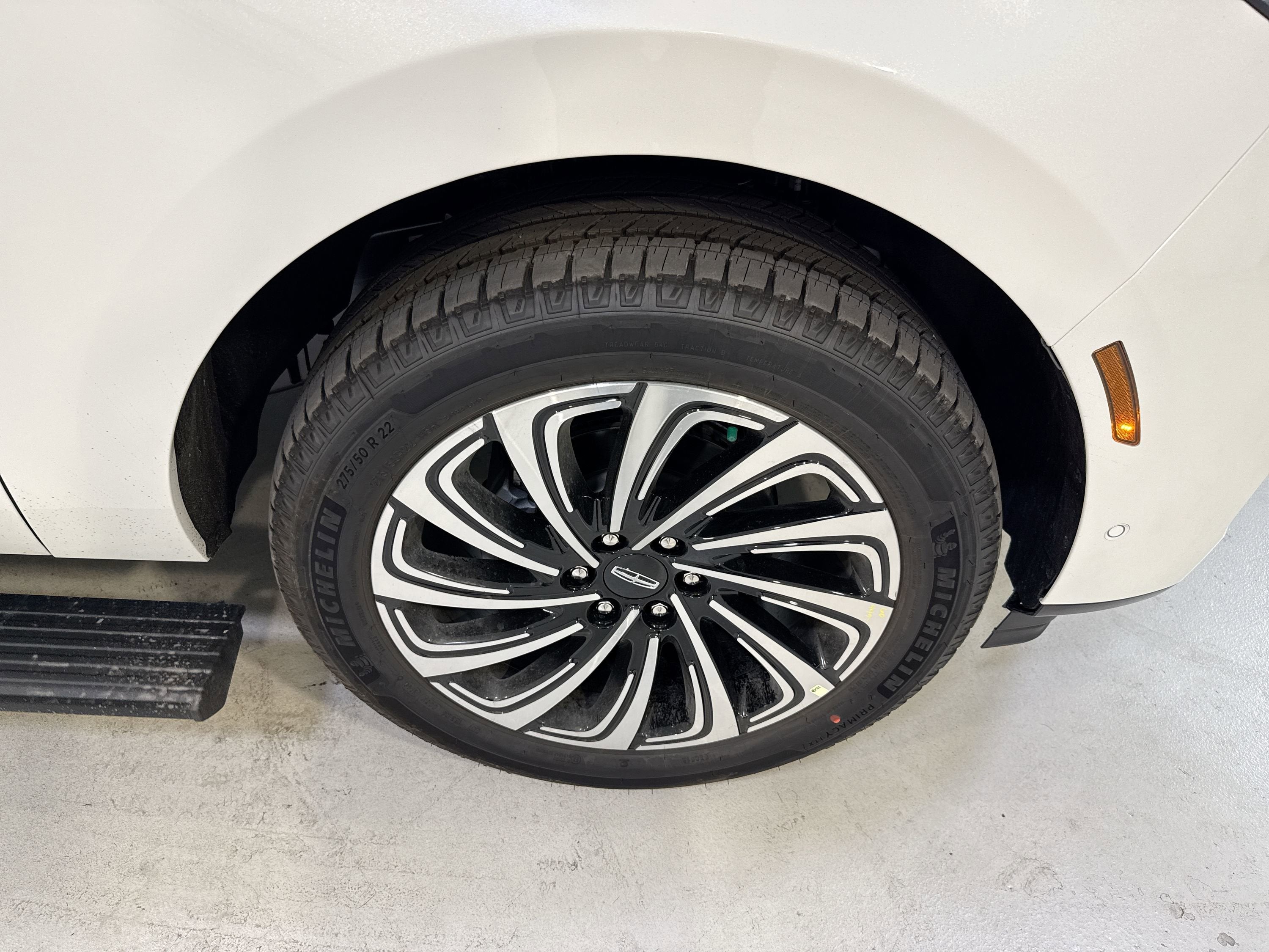 2025 Lincoln Navigator Black Label