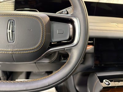 2025 Lincoln Navigator Black Label