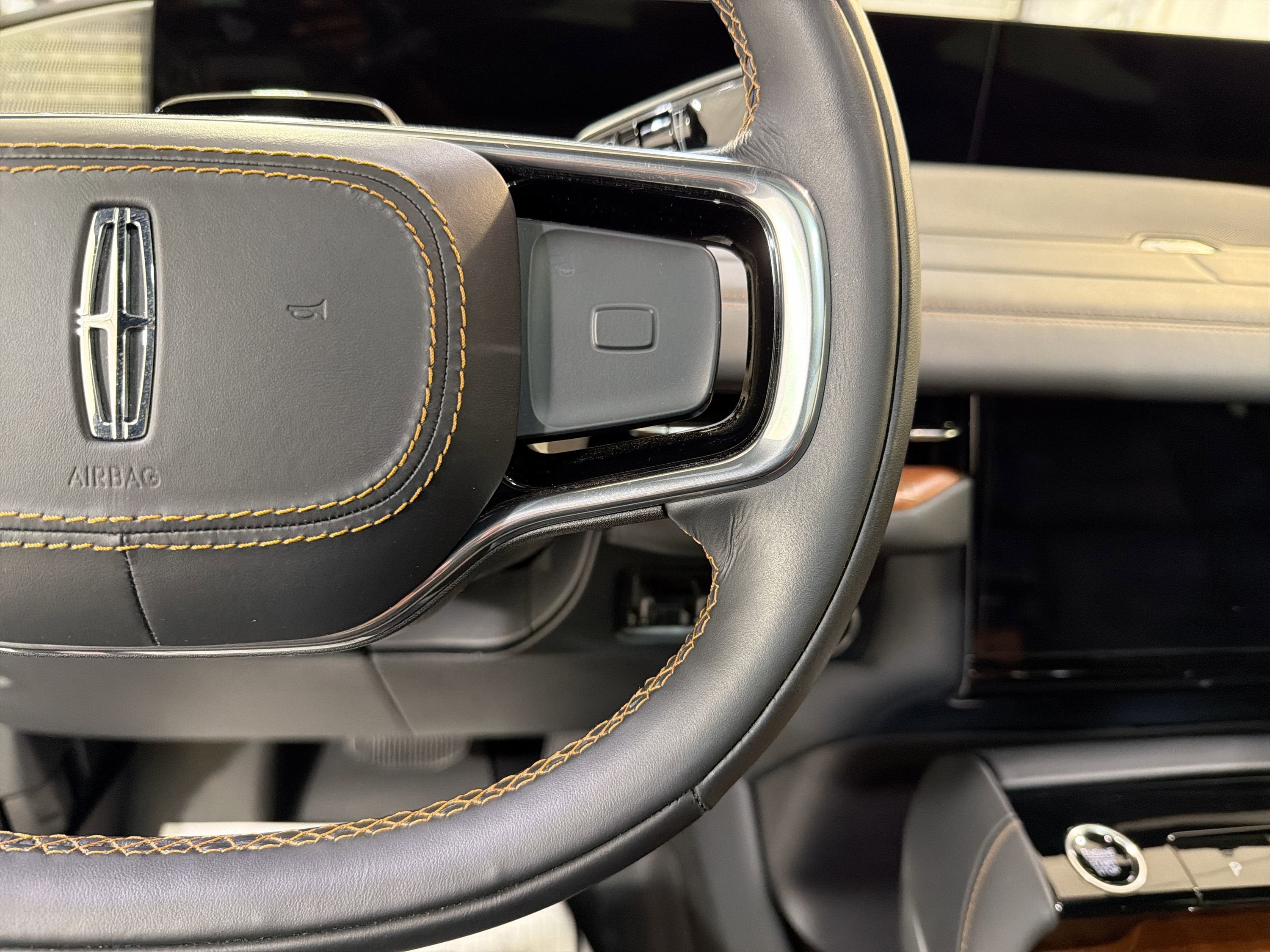 2025 Lincoln Navigator Black Label