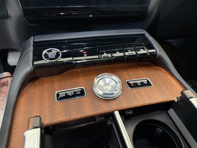 2025 Lincoln Navigator Black Label