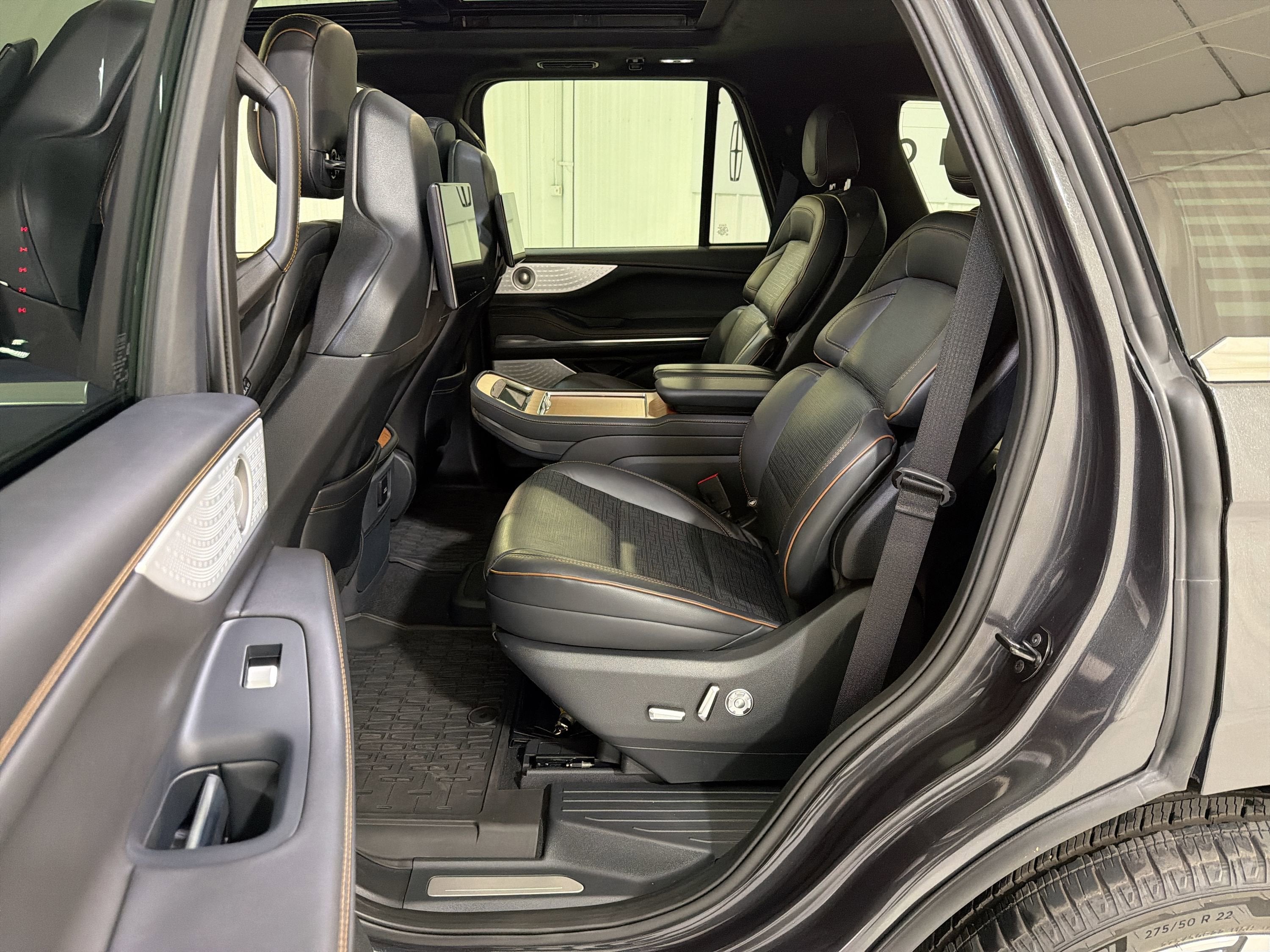 2025 Lincoln Navigator Black Label