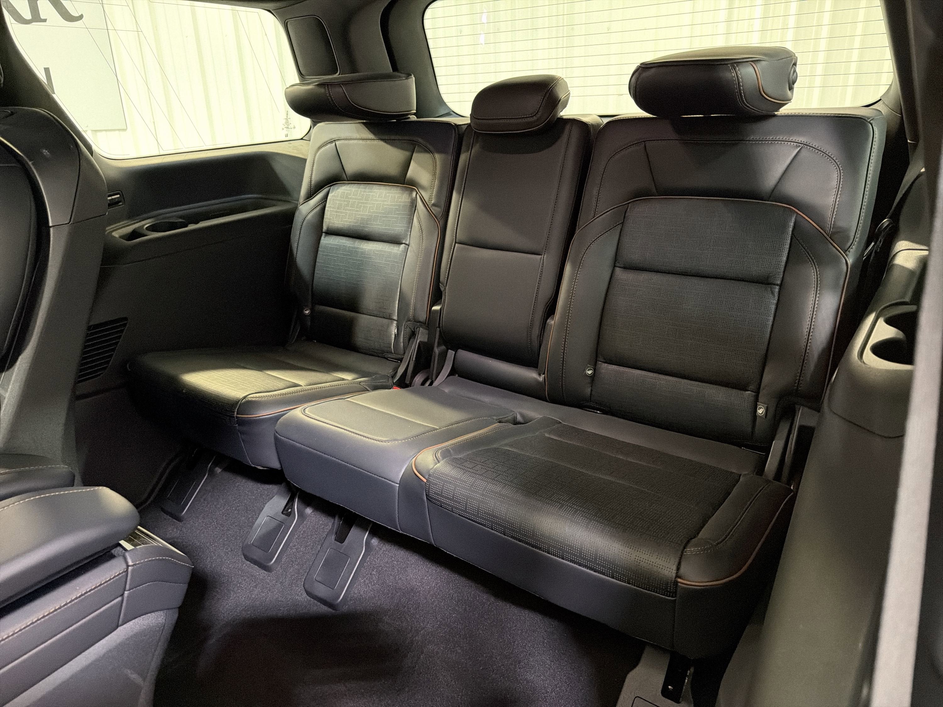 2025 Lincoln Navigator Black Label