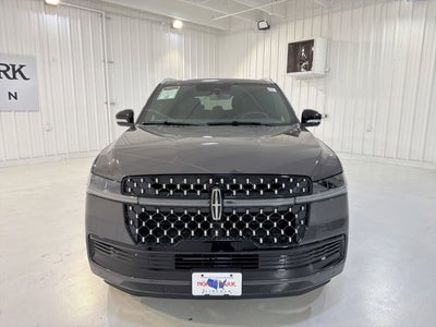 2025 Lincoln Navigator Black Label