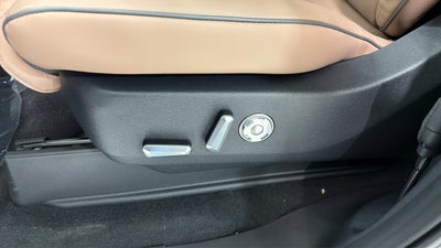 2027 Lincoln Navigator Black Label