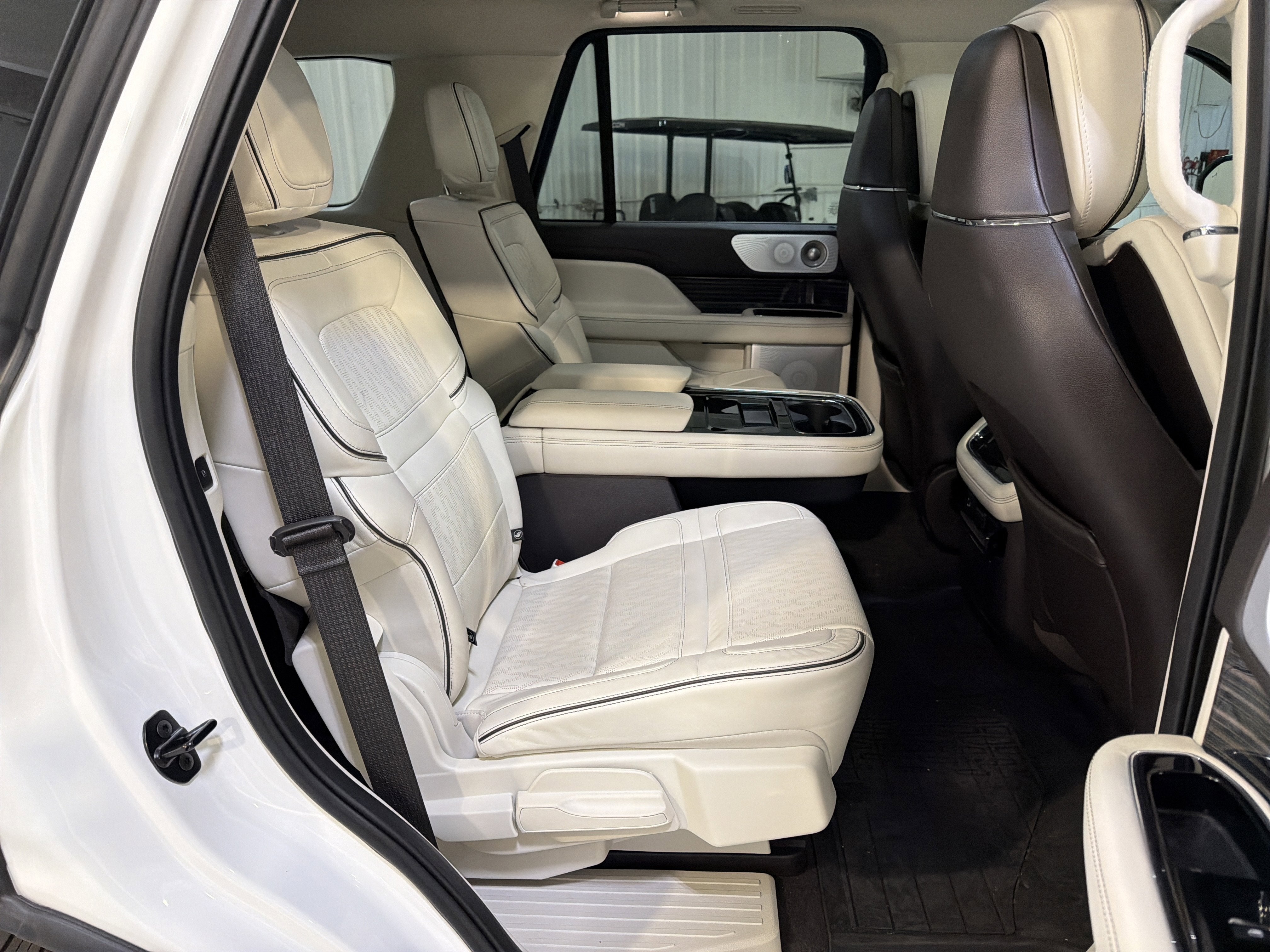 2023 Lincoln Navigator Black Label