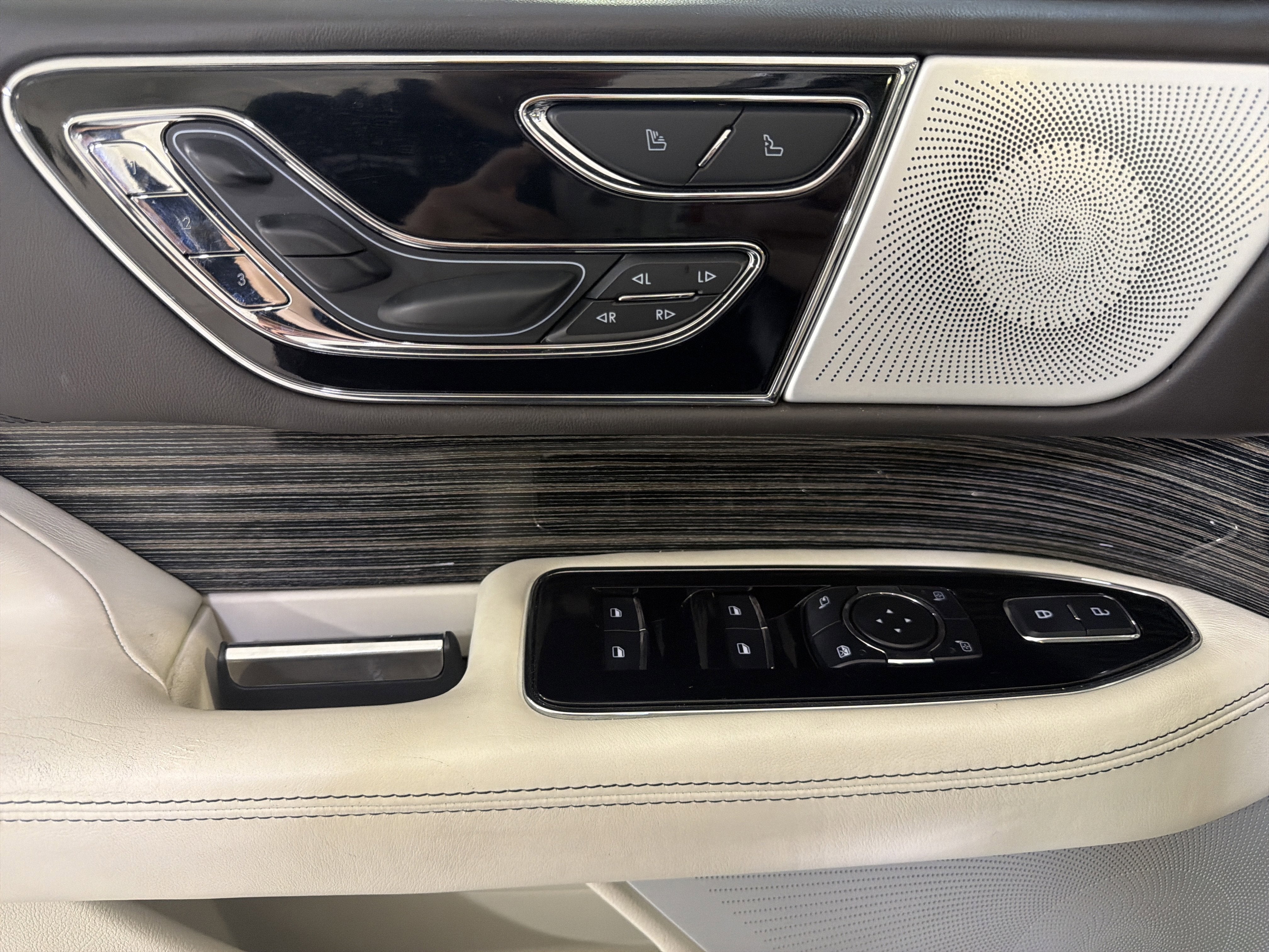 2023 Lincoln Navigator Black Label