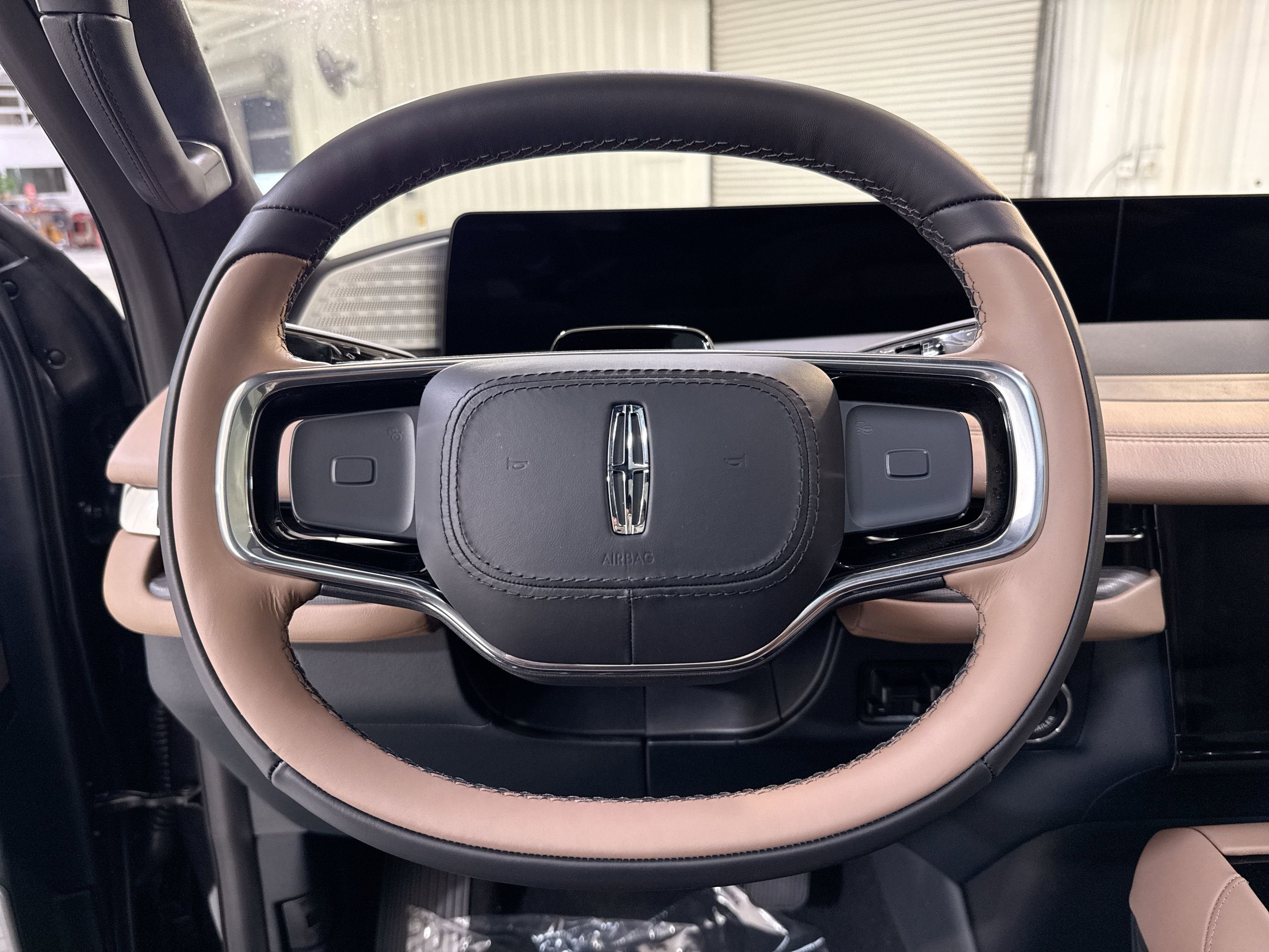 2025 Lincoln Navigator Black Label