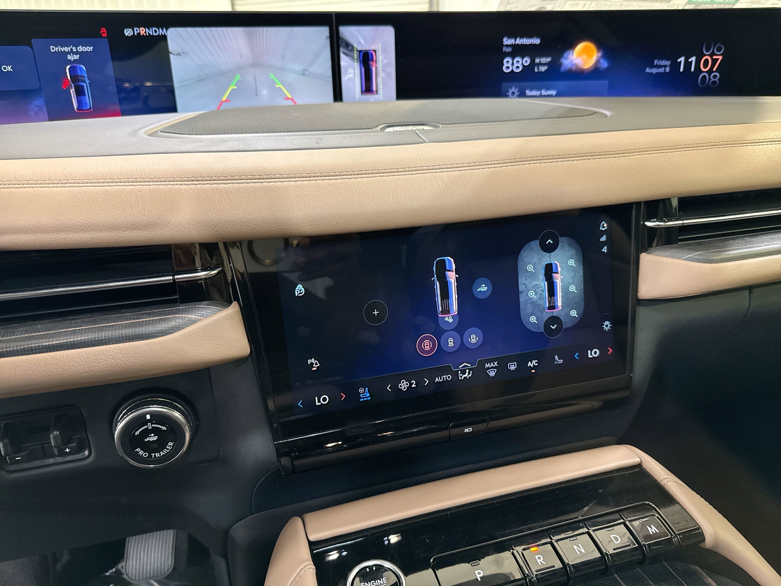 2025 Lincoln Navigator Black Label