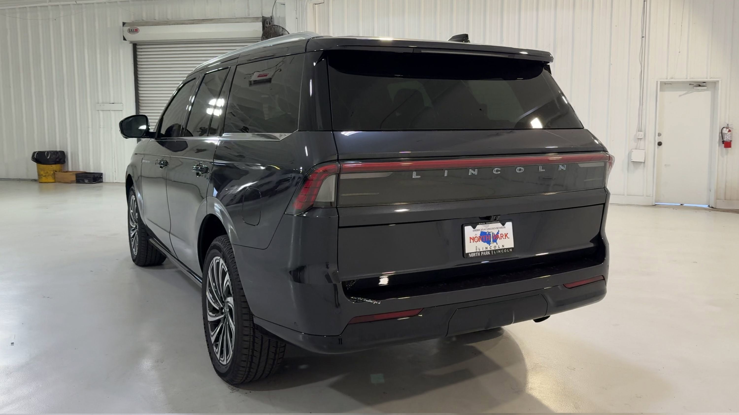 2025 Lincoln Navigator Black Label