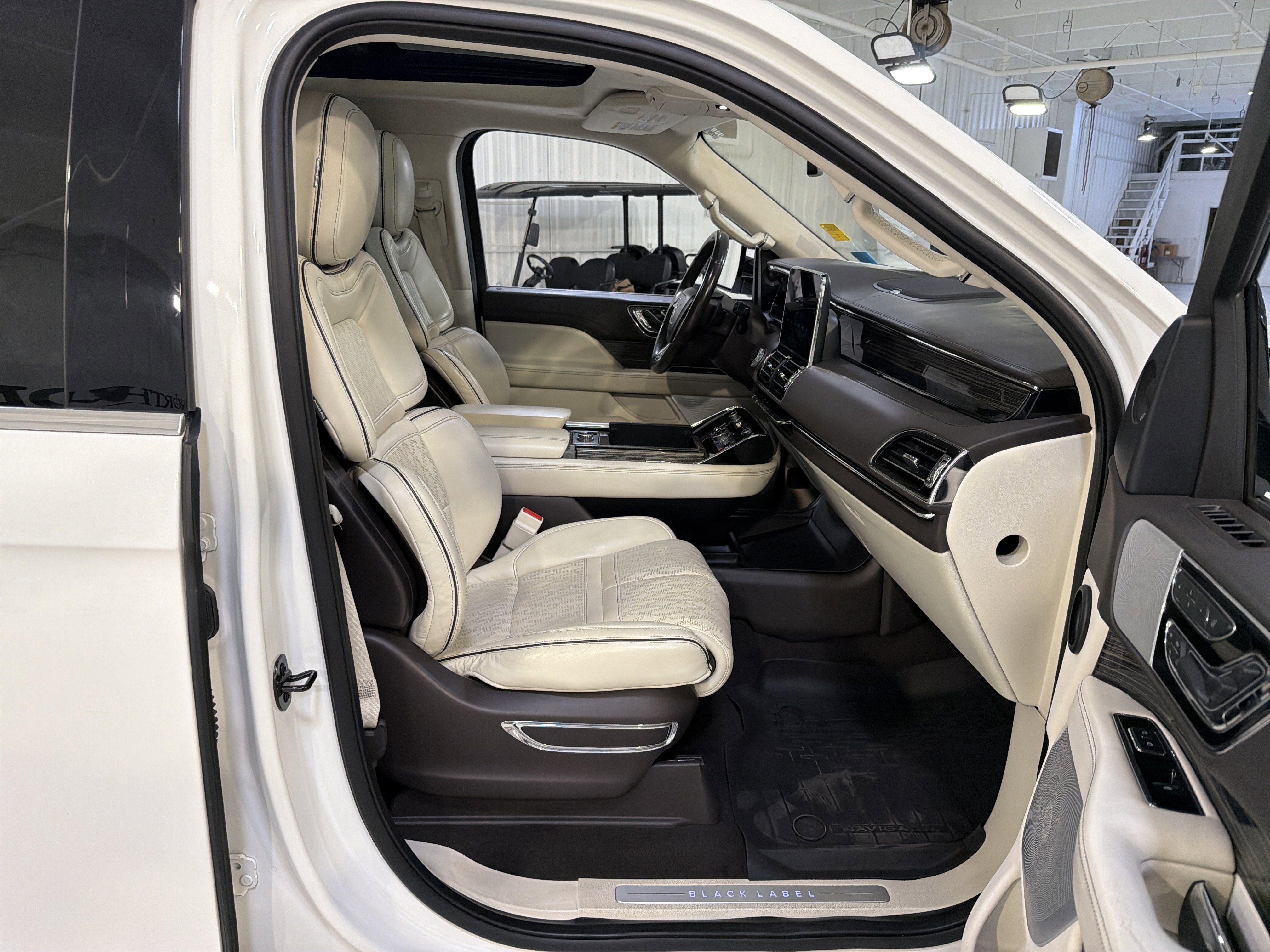 2020 Lincoln Navigator Black Label