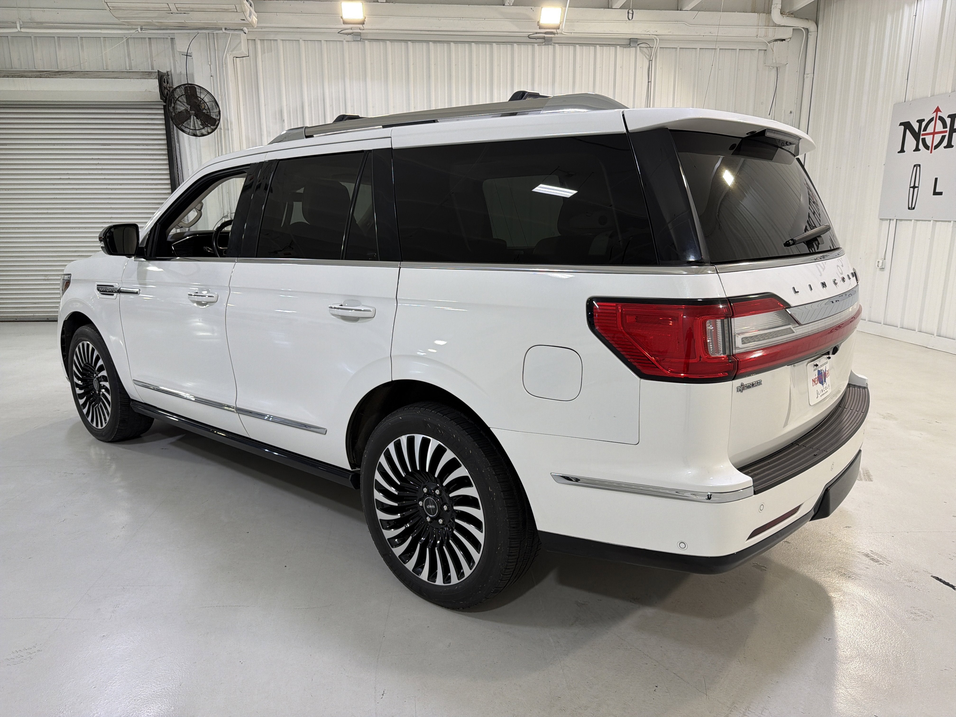 2020 Lincoln Navigator Black Label