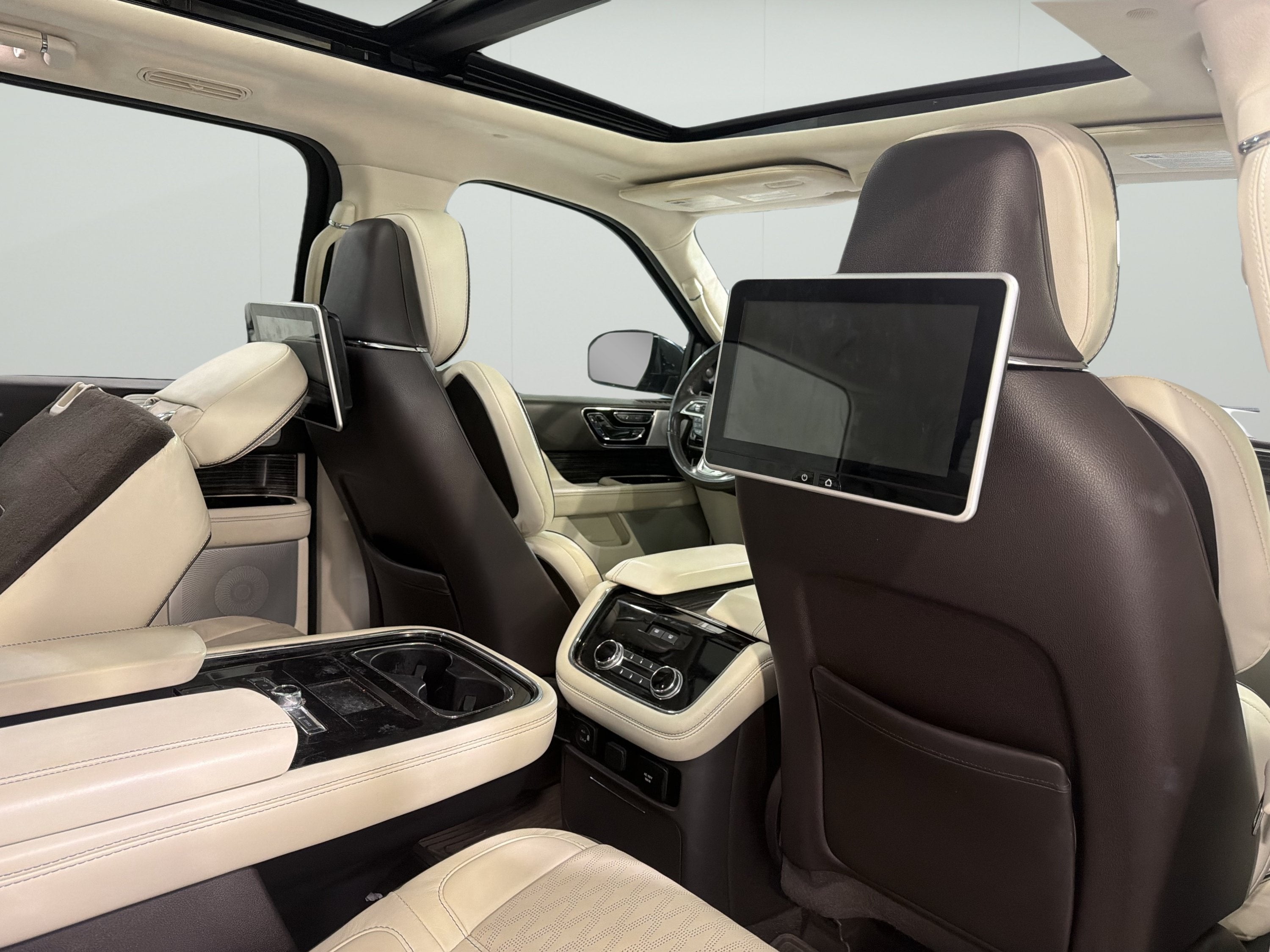 2021 Lincoln Navigator Black Label