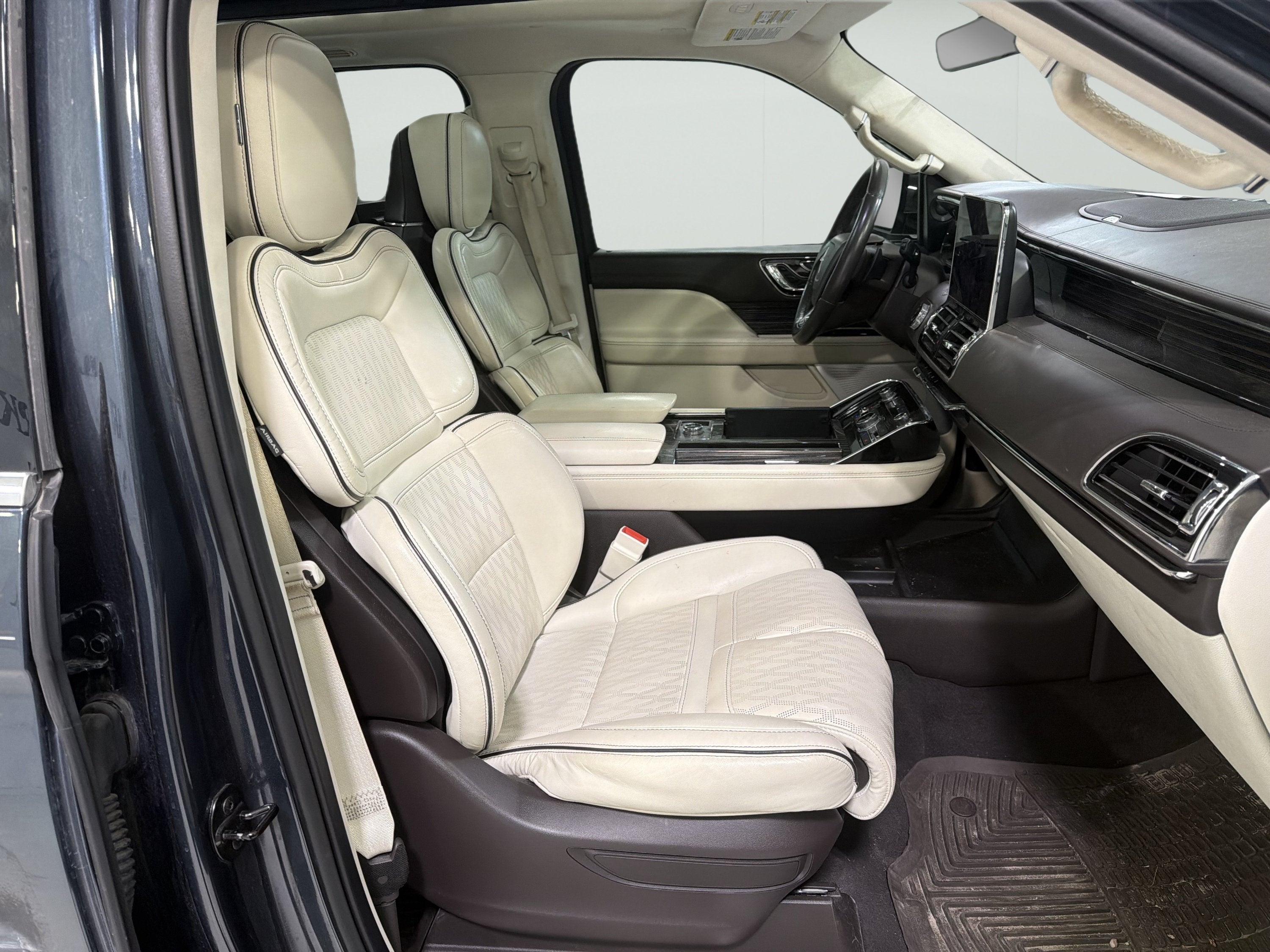2021 Lincoln Navigator Black Label