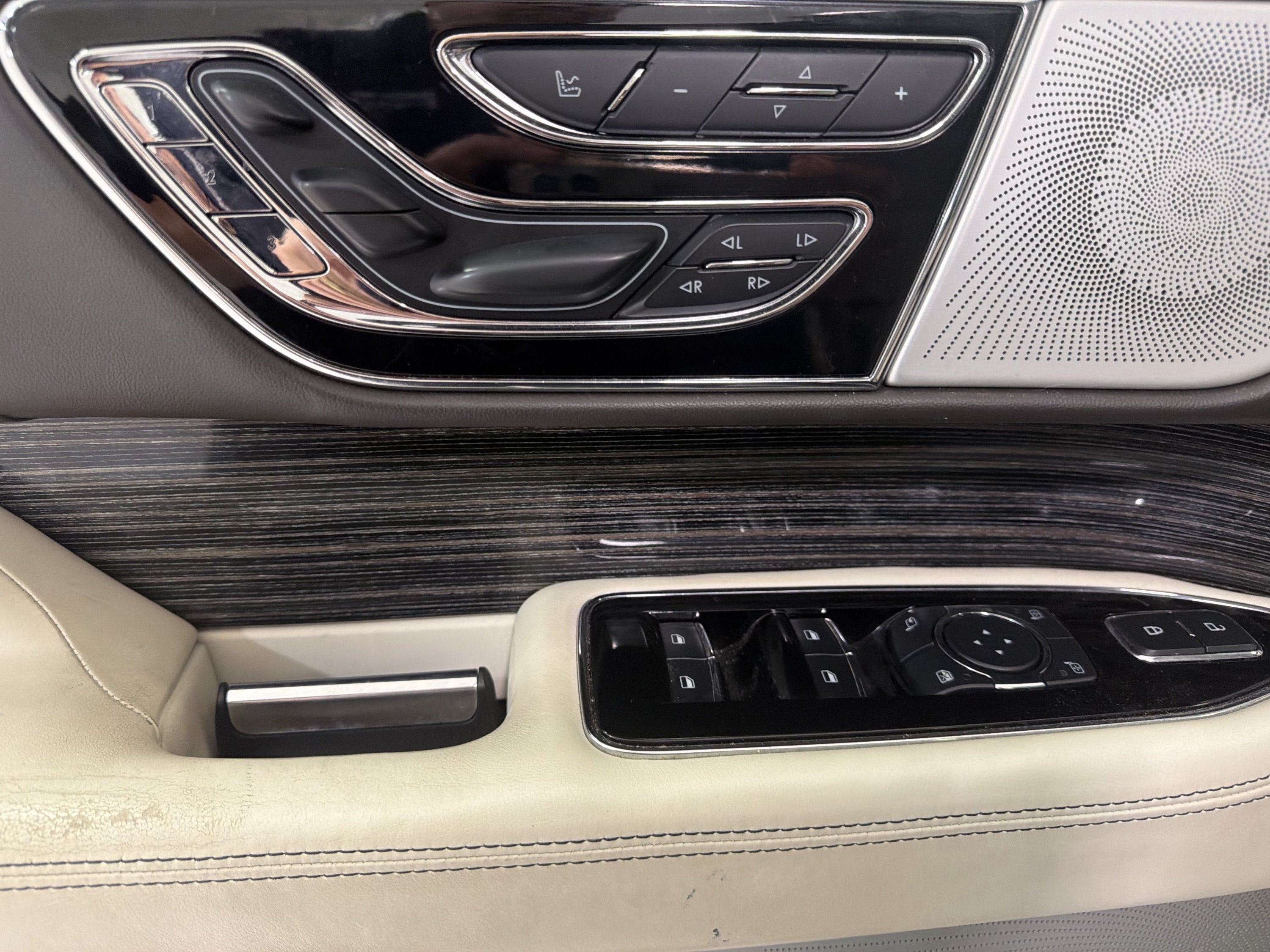 2021 Lincoln Navigator Black Label