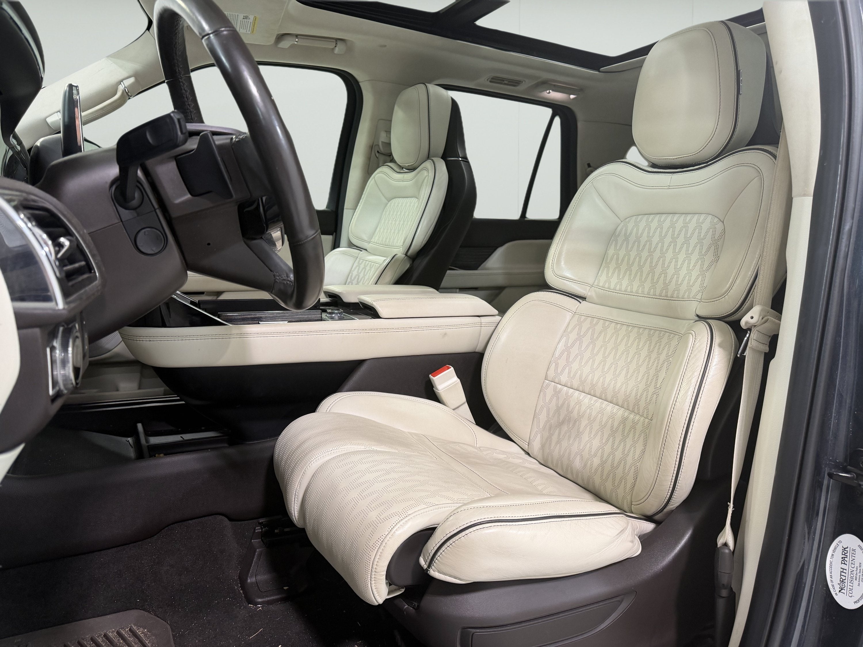 2021 Lincoln Navigator Black Label