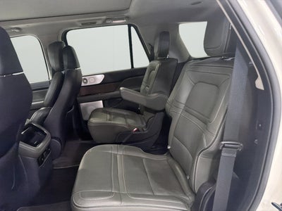 2022 Lincoln Navigator Black Label