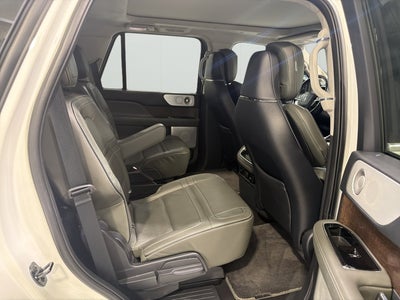 2022 Lincoln Navigator Black Label