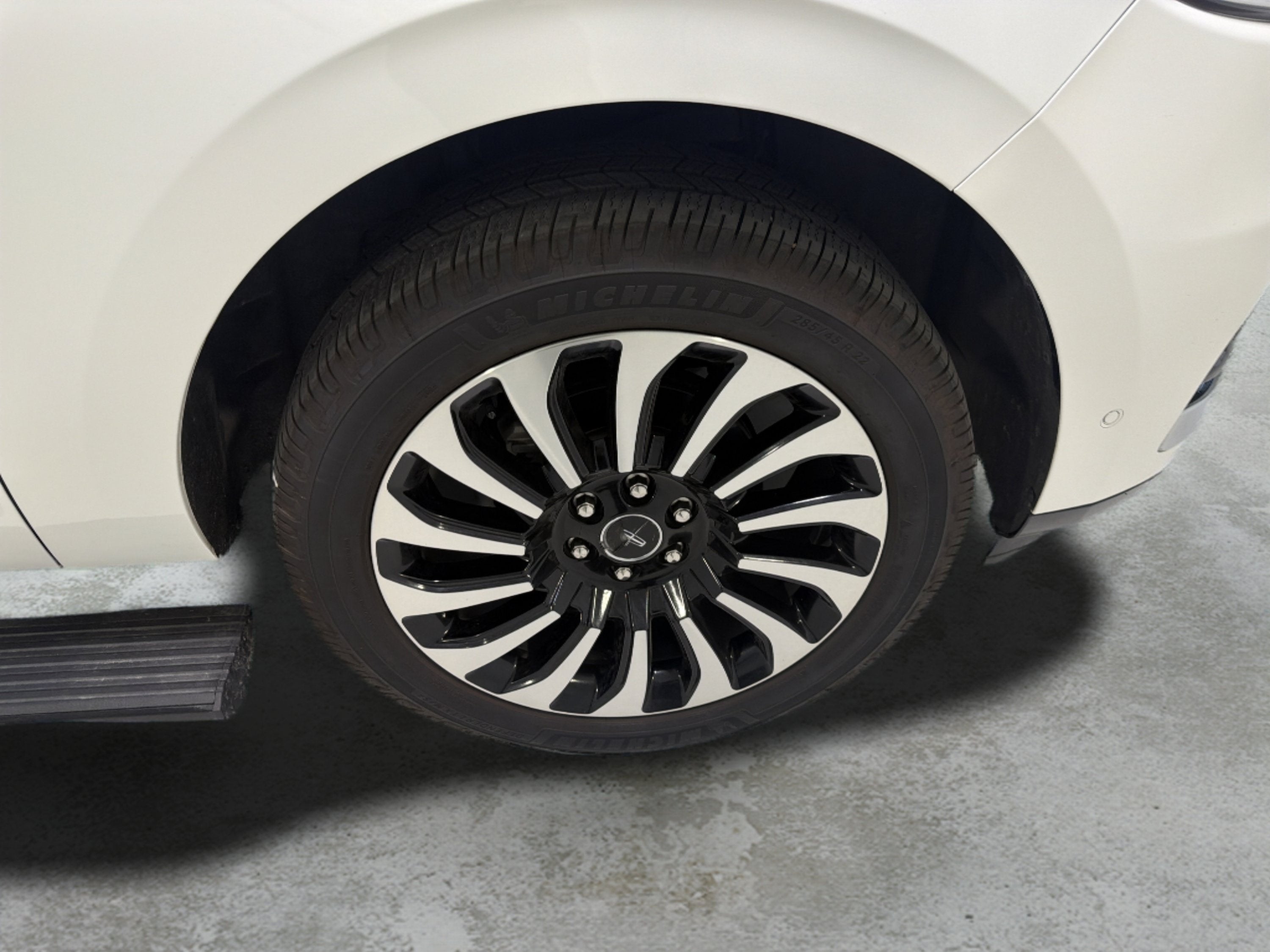 2022 Lincoln Navigator Black Label