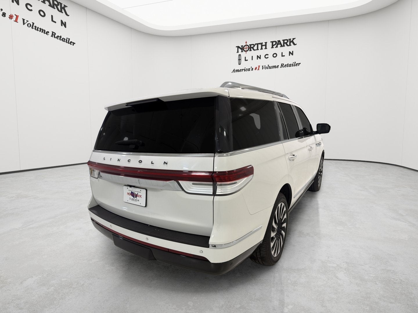 2022 Lincoln Navigator Black Label