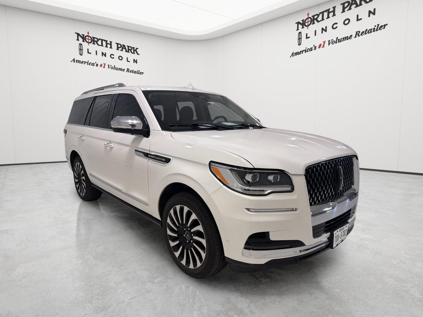 2022 Lincoln Navigator Black Label