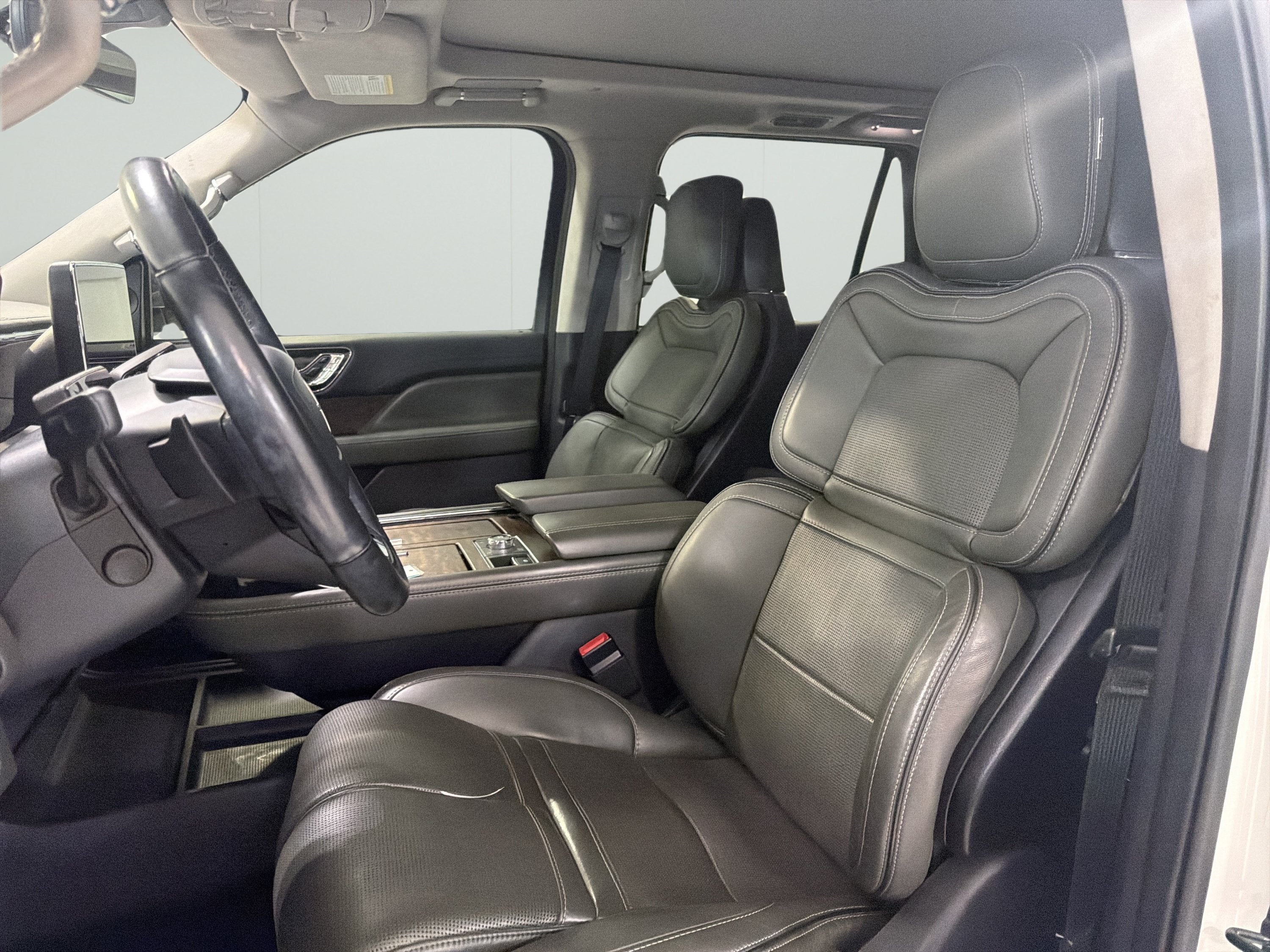 2022 Lincoln Navigator Black Label