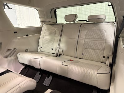 2022 Lincoln Navigator Black Label