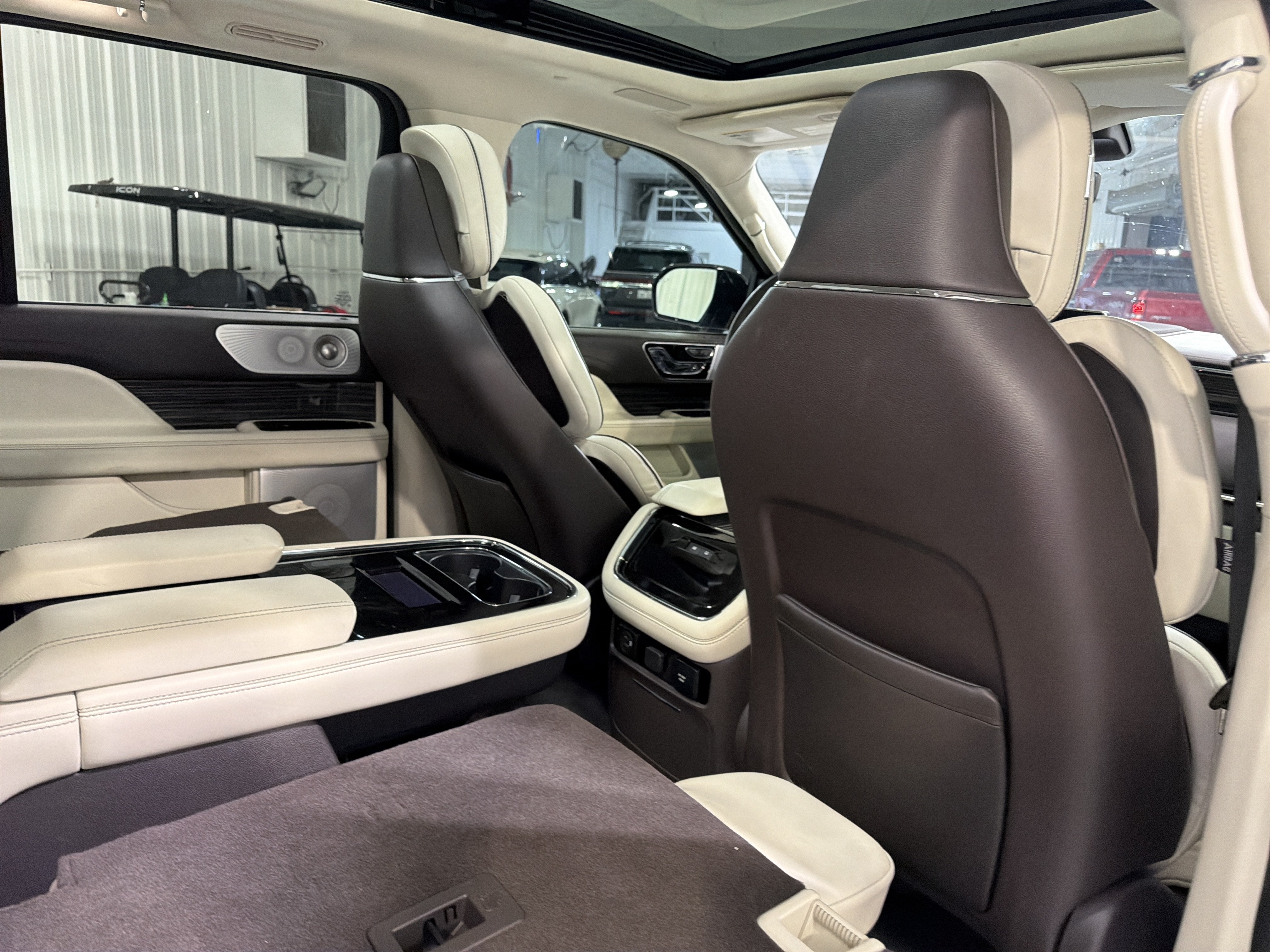2022 Lincoln Navigator Black Label