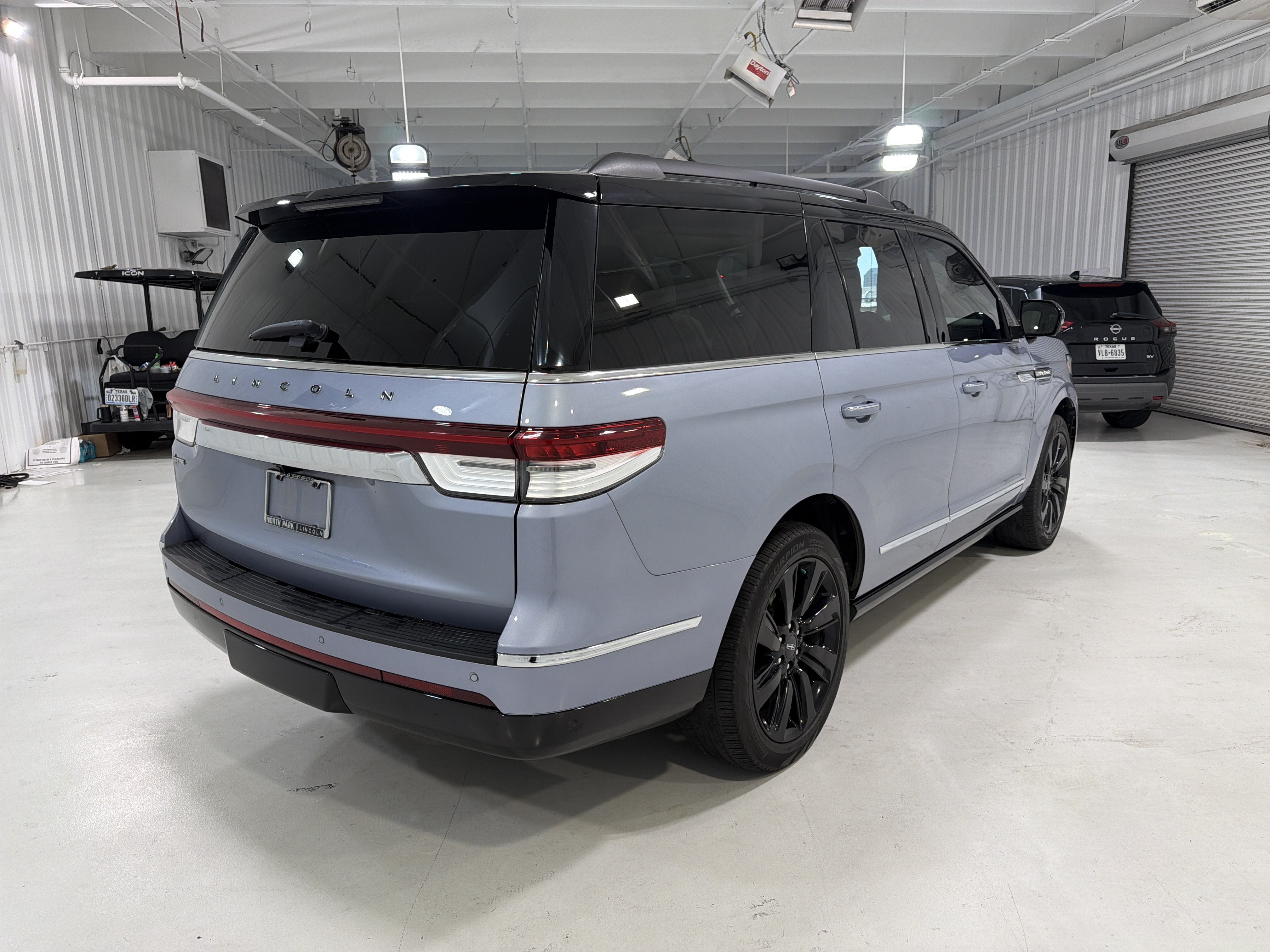 2022 Lincoln Navigator Black Label