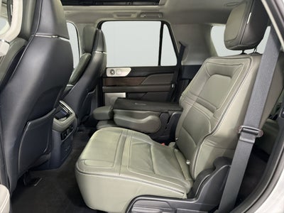 2022 Lincoln Navigator Black Label