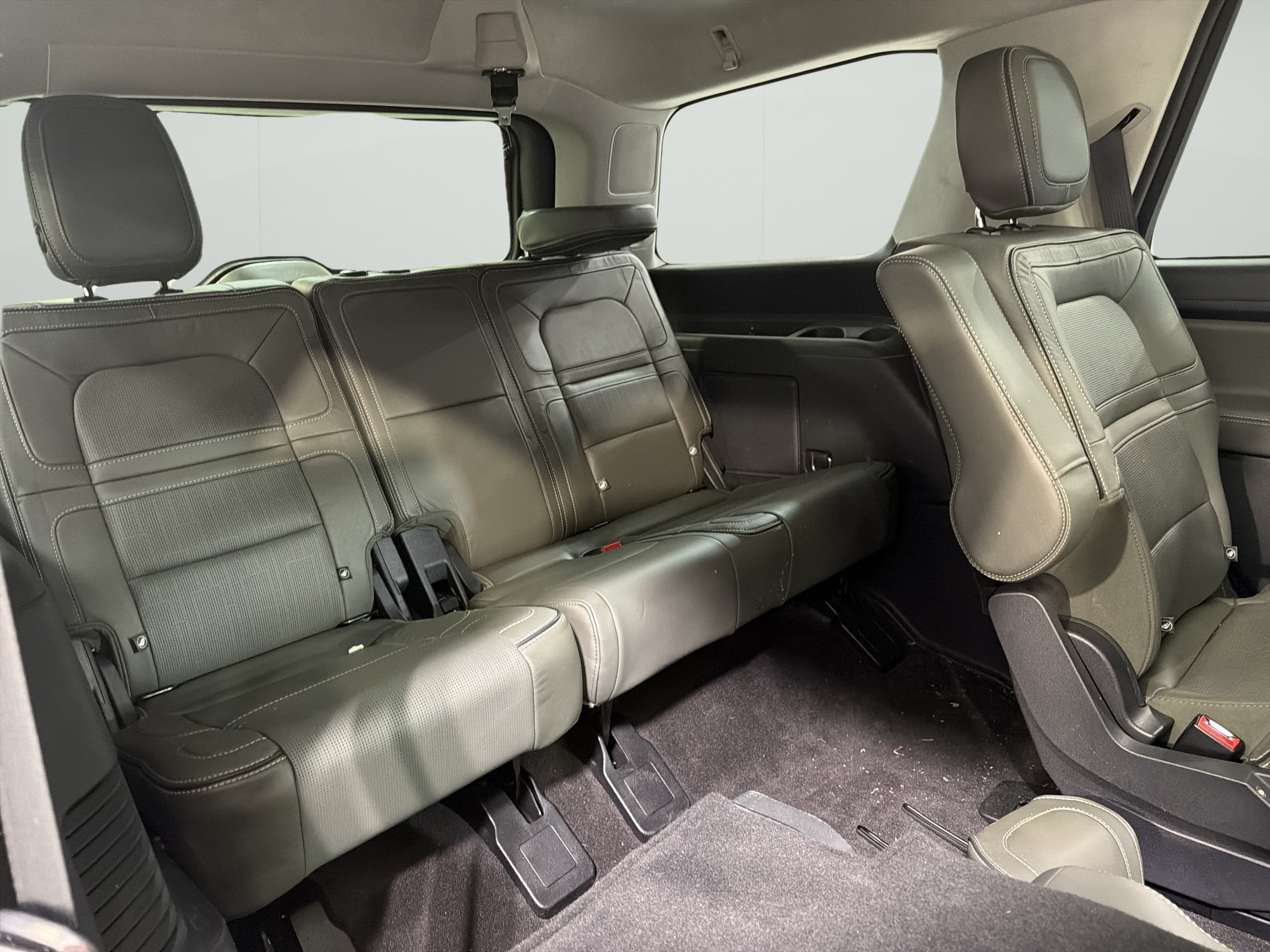 2022 Lincoln Navigator Black Label
