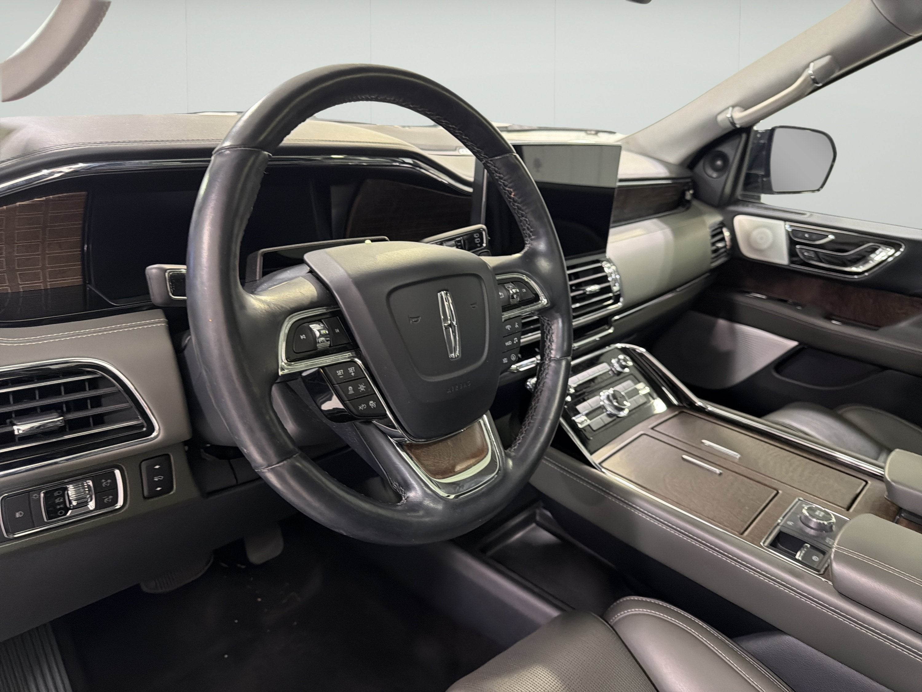 2022 Lincoln Navigator Black Label
