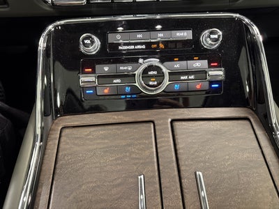 2022 Lincoln Navigator Black Label