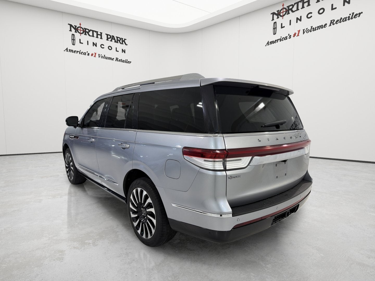 2022 Lincoln Navigator Black Label