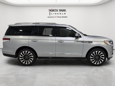 2022 Lincoln Navigator Black Label