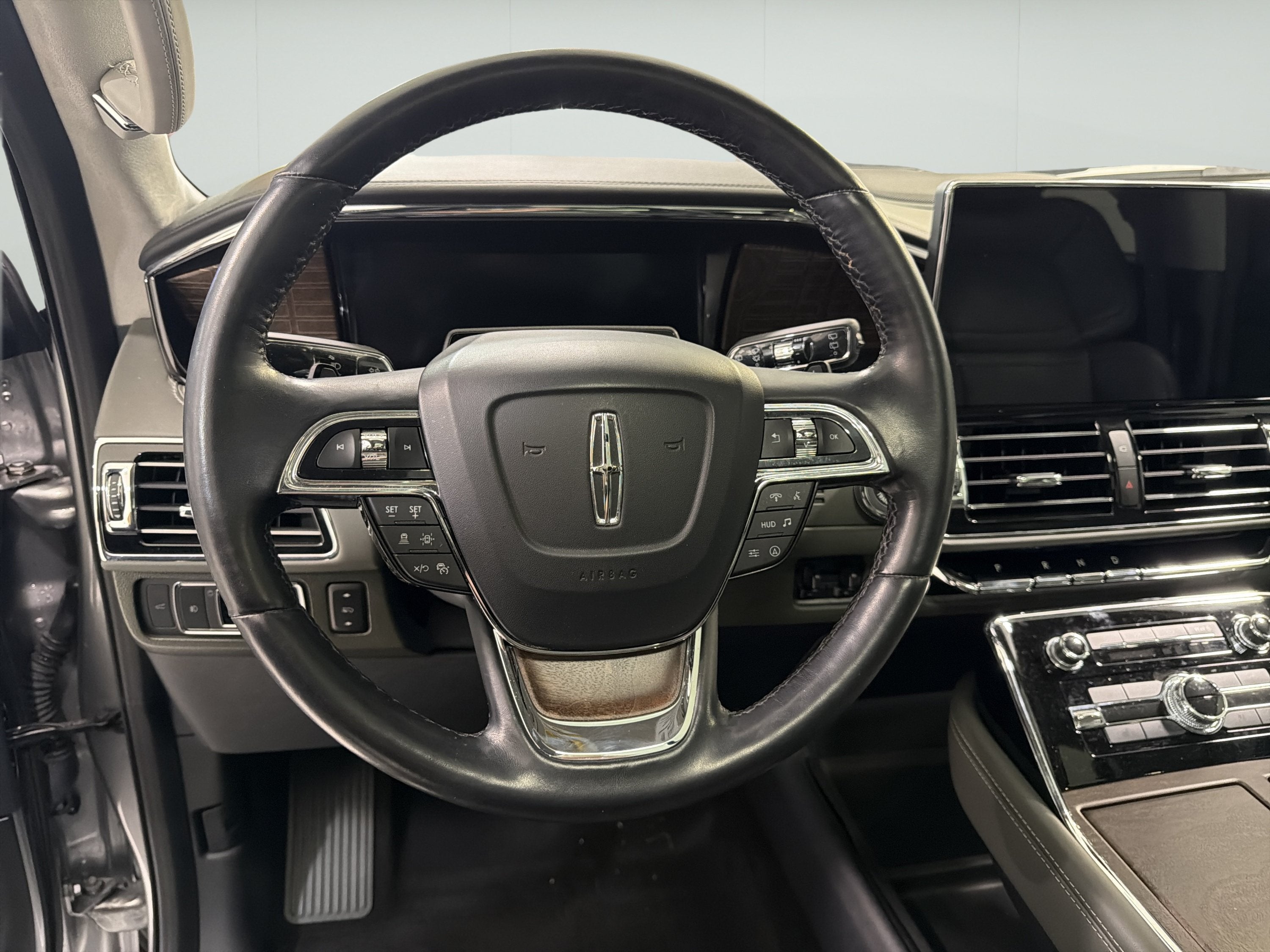 2022 Lincoln Navigator Black Label
