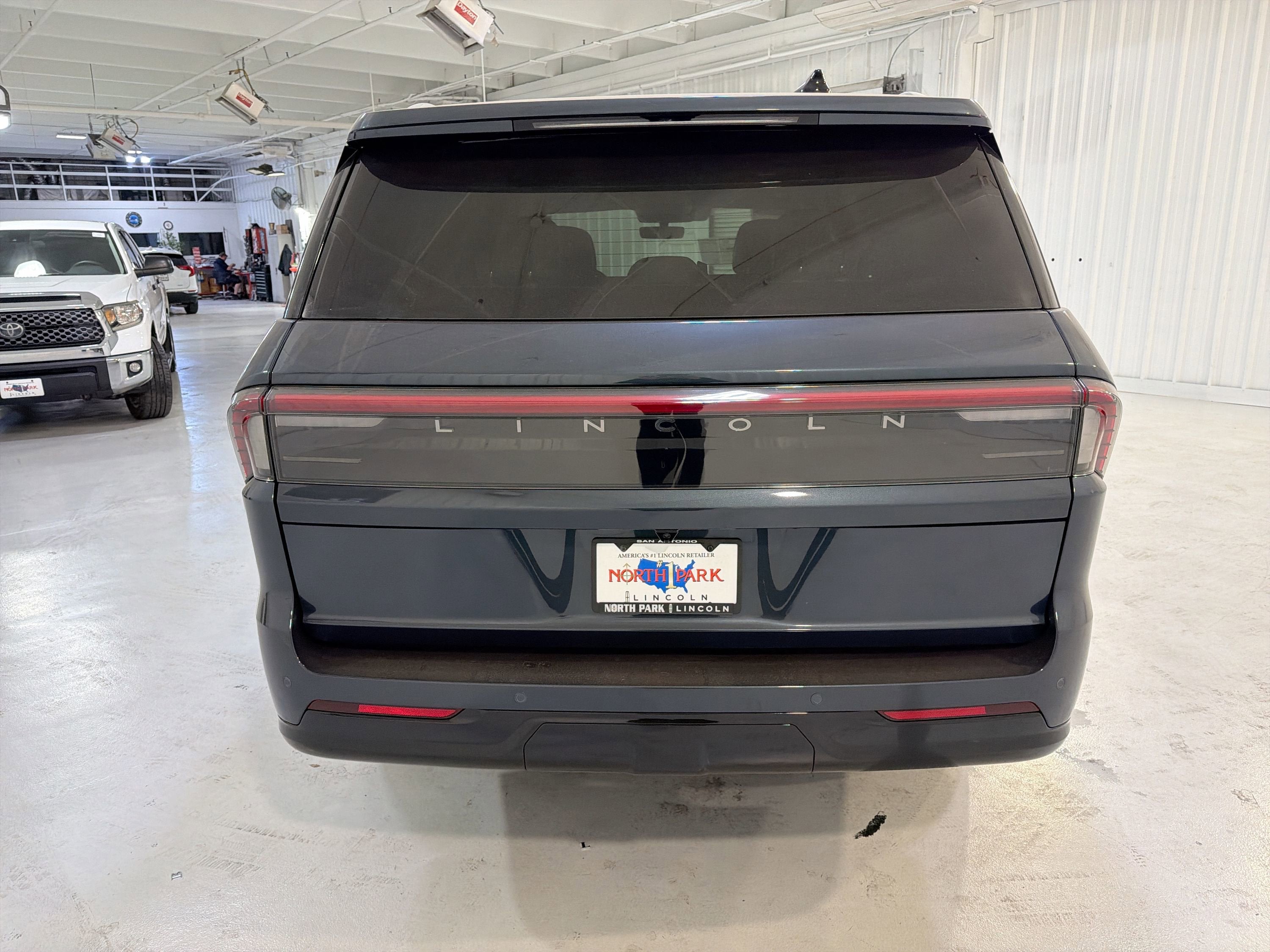 2026 Lincoln Navigator Premiere