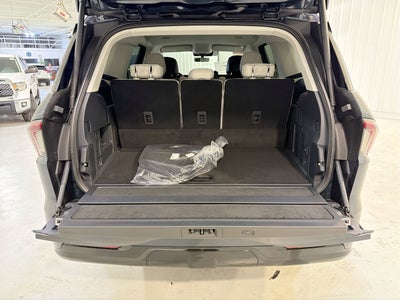 2026 Lincoln Navigator Premiere