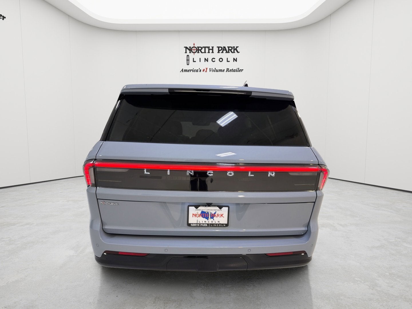 2026 Lincoln Navigator Premiere