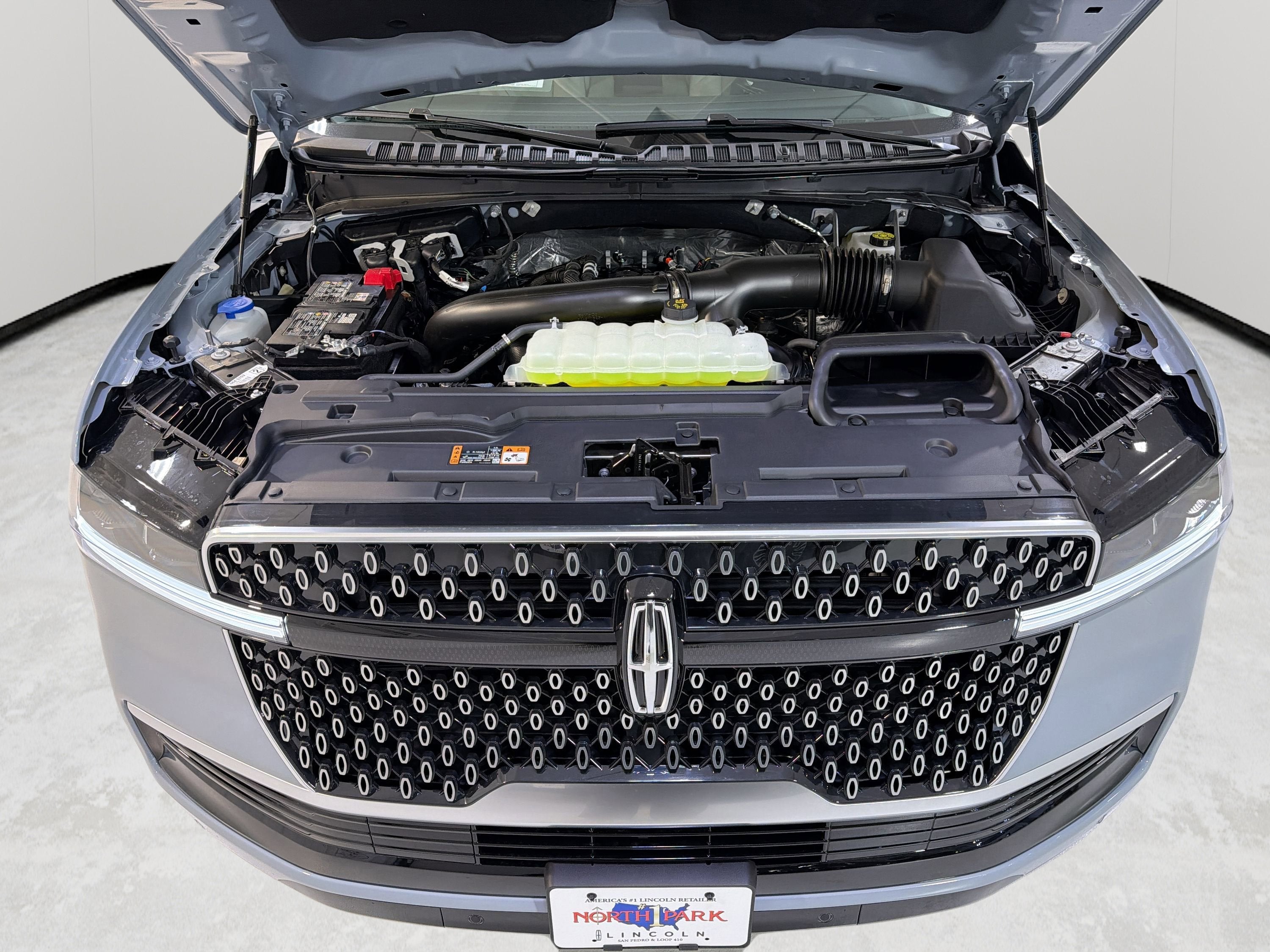 2026 Lincoln Navigator Premiere