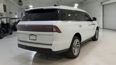 2026 Lincoln Navigator Premiere