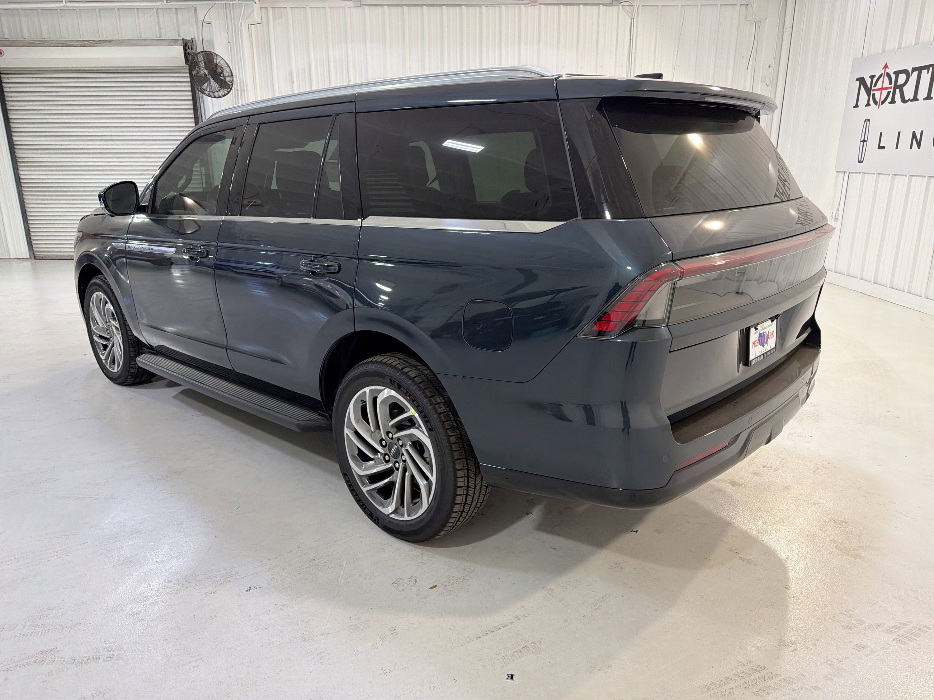 2026 Lincoln Navigator Premiere