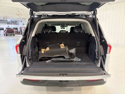 2026 Lincoln Navigator Premiere